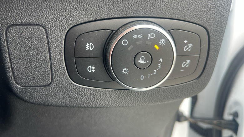 Ford Puma 1.0 EcoBoost Hybrid mHEV Titanium 5dr Petrol Hatchback